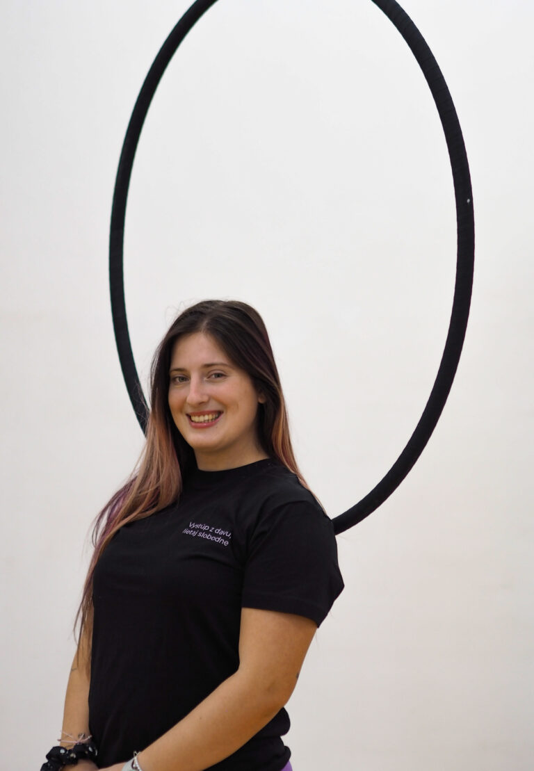 Simona – Gravity Studio